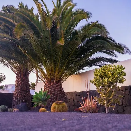 Dias Felices - Heated Pool Villa *